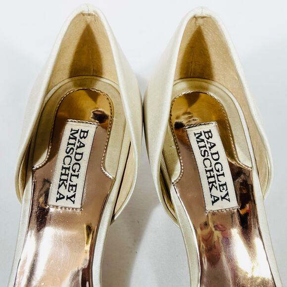 Badgley Mischka Wedding Stiletto Heels 7 Ivory Gold Rhinestones Bridal Used - Picture 6 of 13